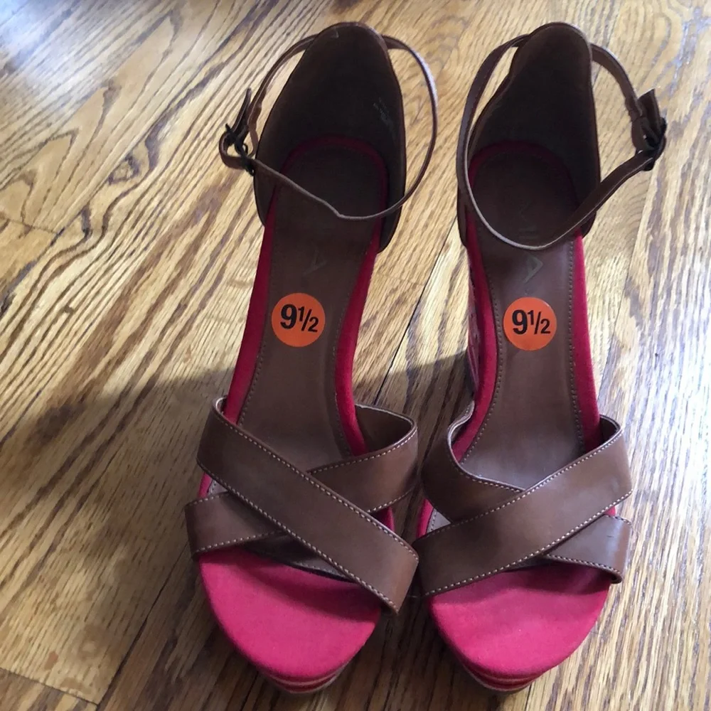 MIA Aztec Print Wedge Sandal